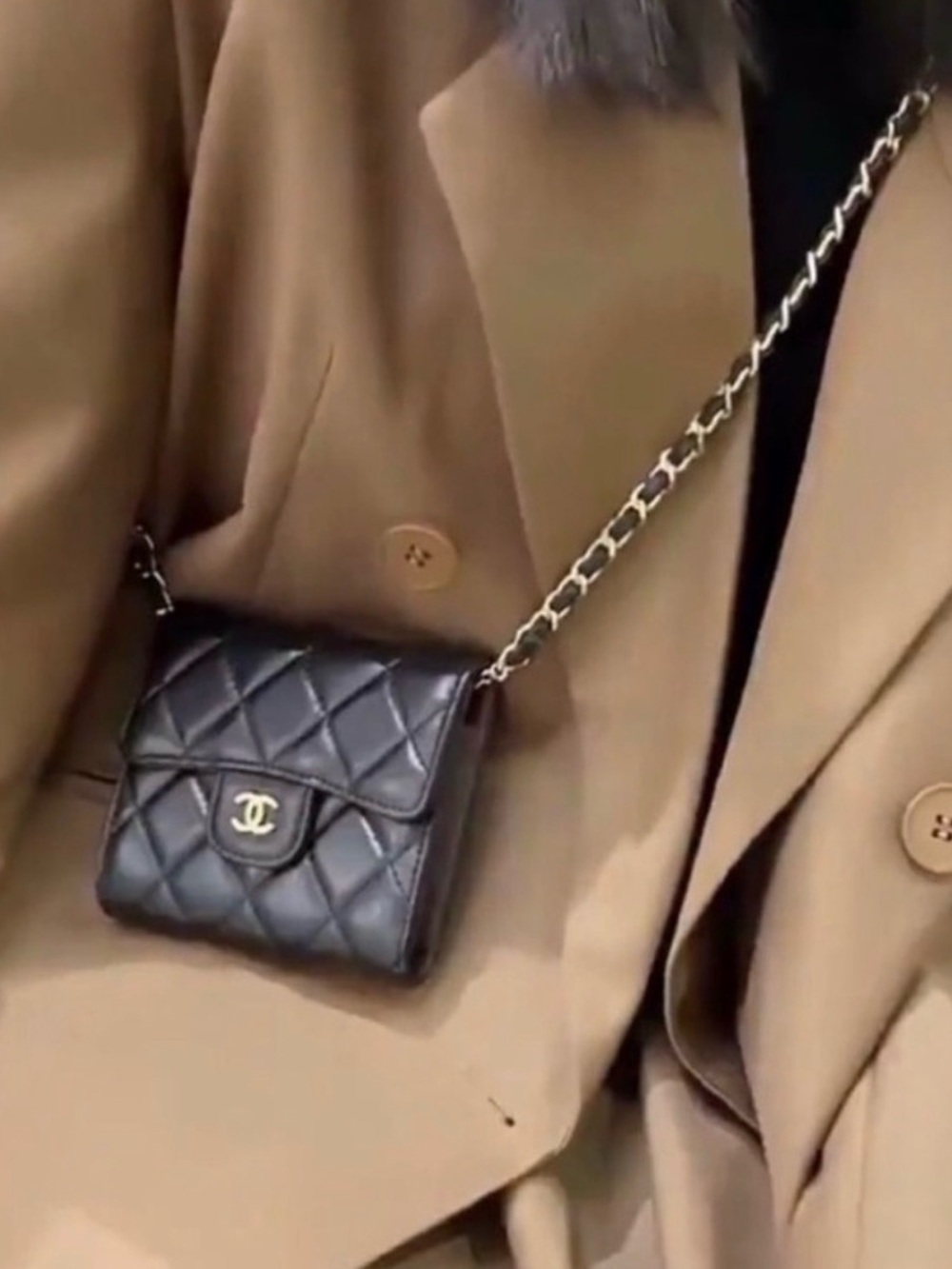 CHANEL Black Quilted Mini Wallet-on-Chain with Gold CC - Picture 3 of 5